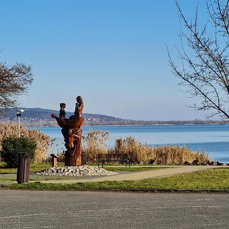 Ginger House Apartment