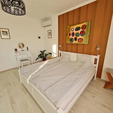 Ginger House Apartment *