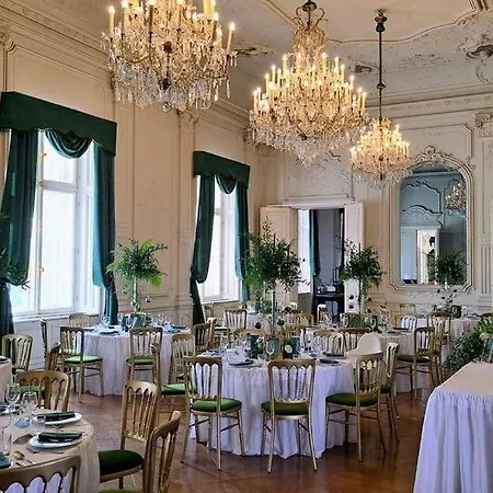 Ginger House Apartment